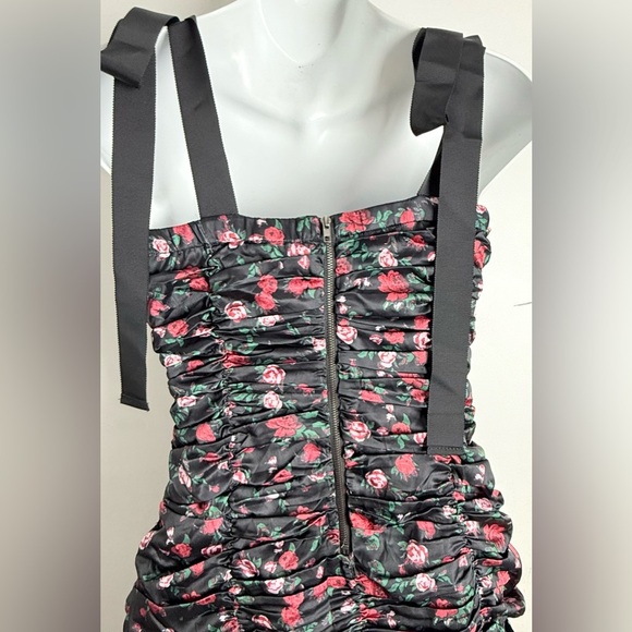 Pink and Red Bodycon Mini Dress - Picture 6 of 9